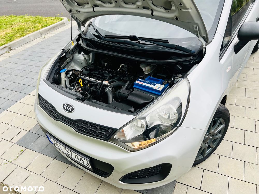 Kia Rio 1.2 Attract - 32