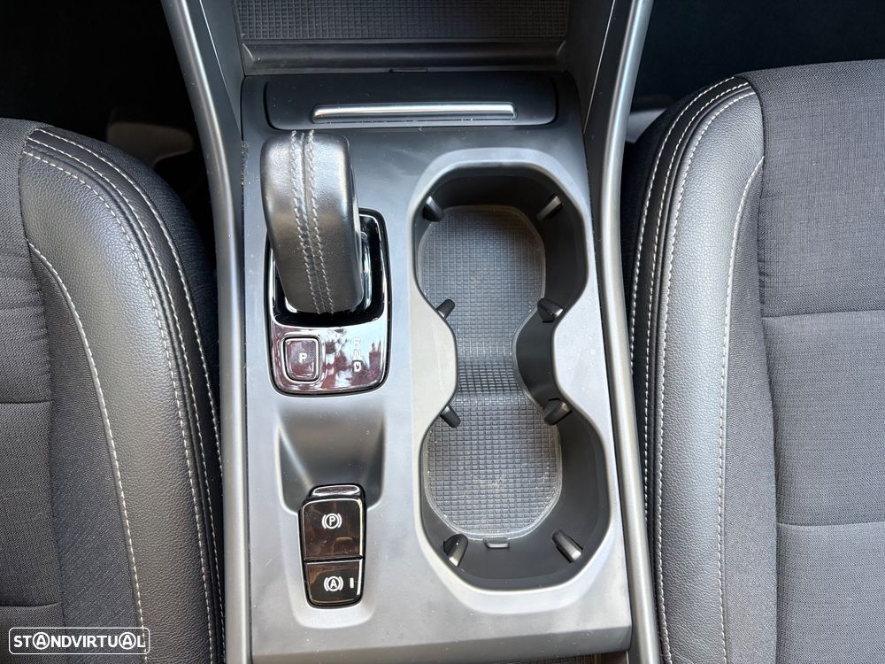 Volvo XC 40 1.5 T5 PHEV Momentum Plus - 17