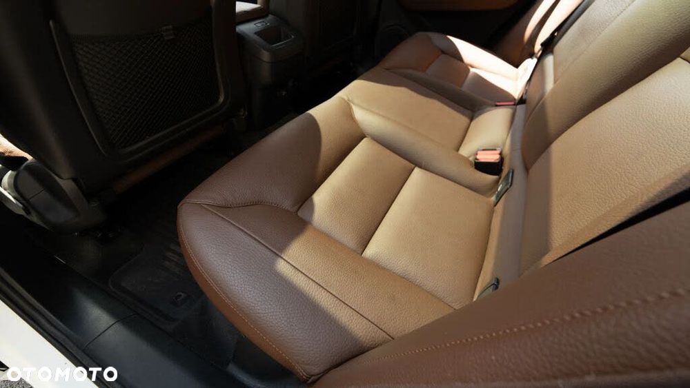 Volvo XC 60 T5 AWD Geartronic Momentum - 9
