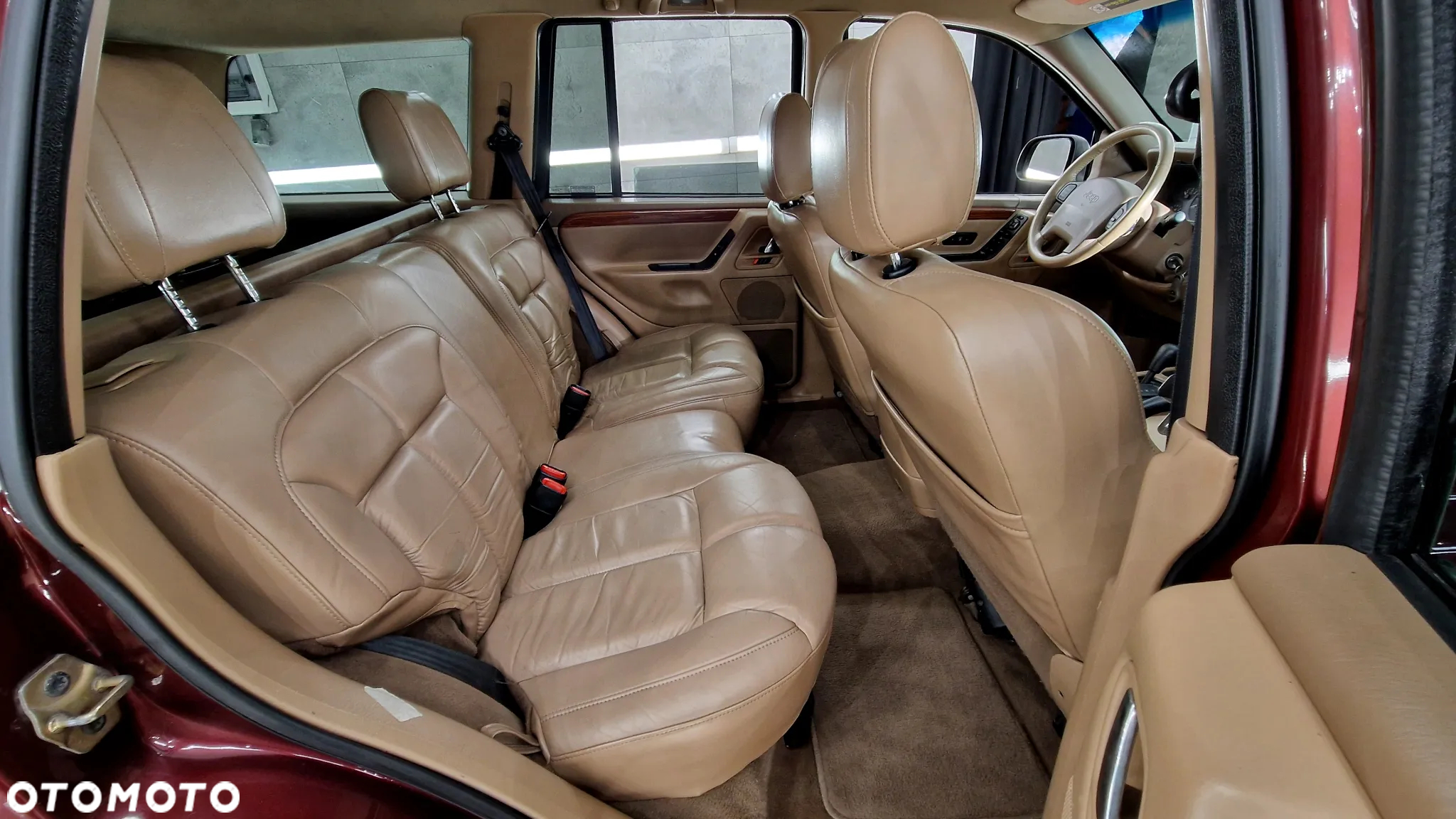 Jeep Grand Cherokee 4.7 Limited - 29