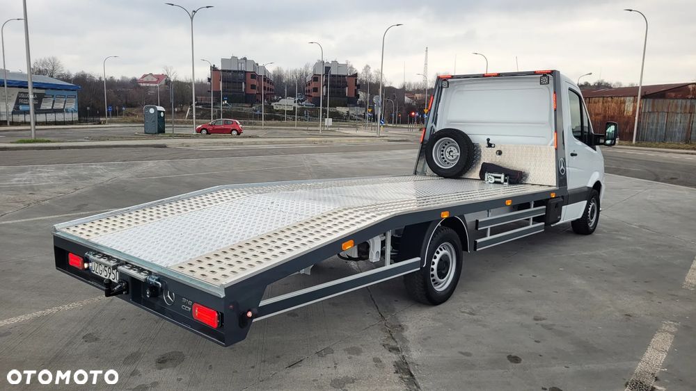 Mercedes-Benz Sprinter - 5