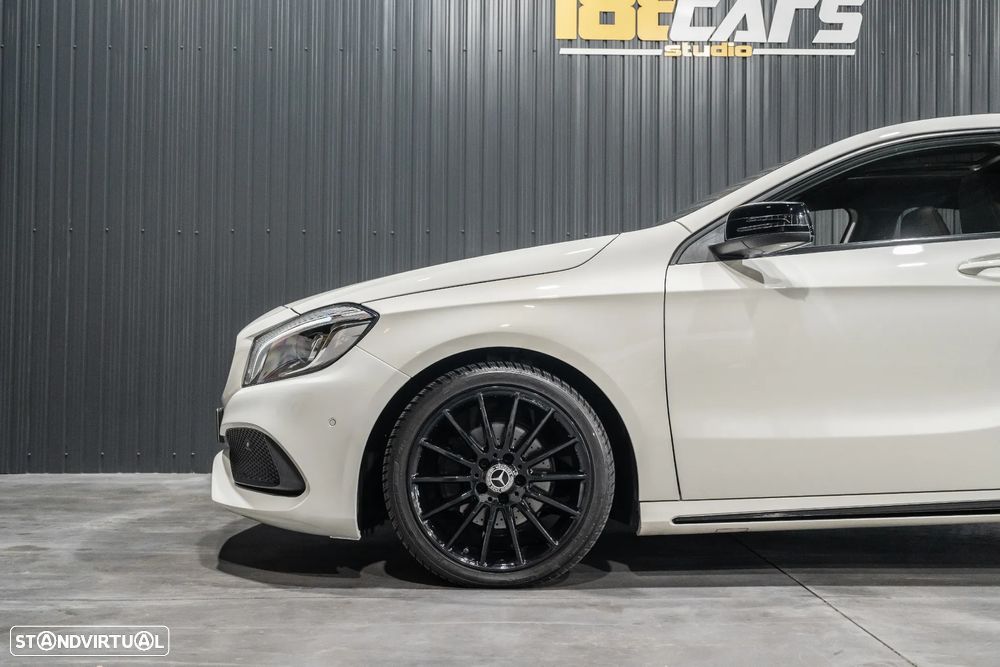Mercedes-Benz A 180 AMG Line - 30
