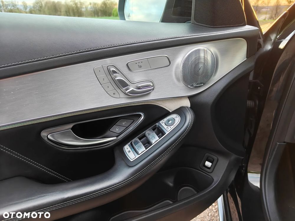 Mercedes-Benz Klasa C AMG 63 S AMG Speedshift 7G-MCT - 10