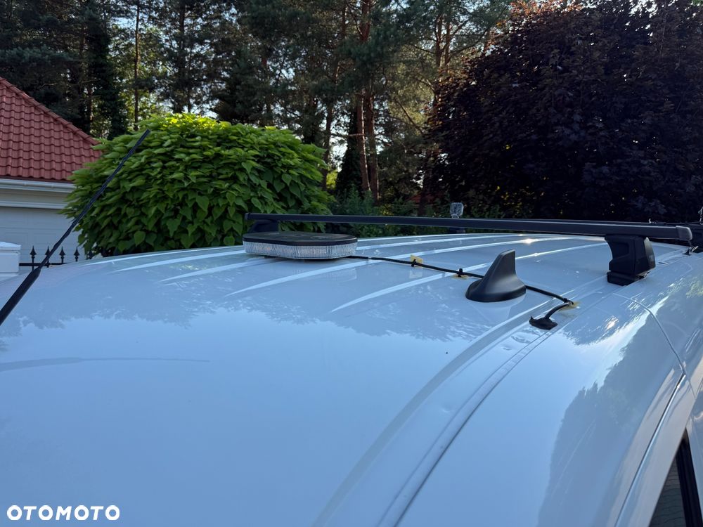 Ford Transit Connect - 9