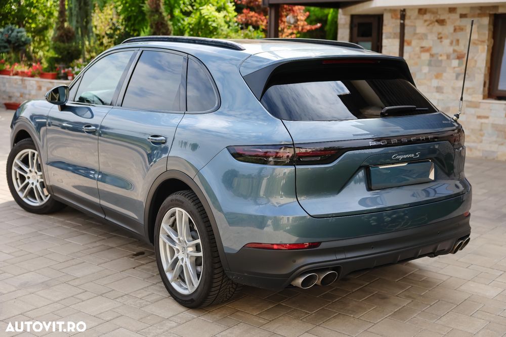 Porsche Cayenne - 5