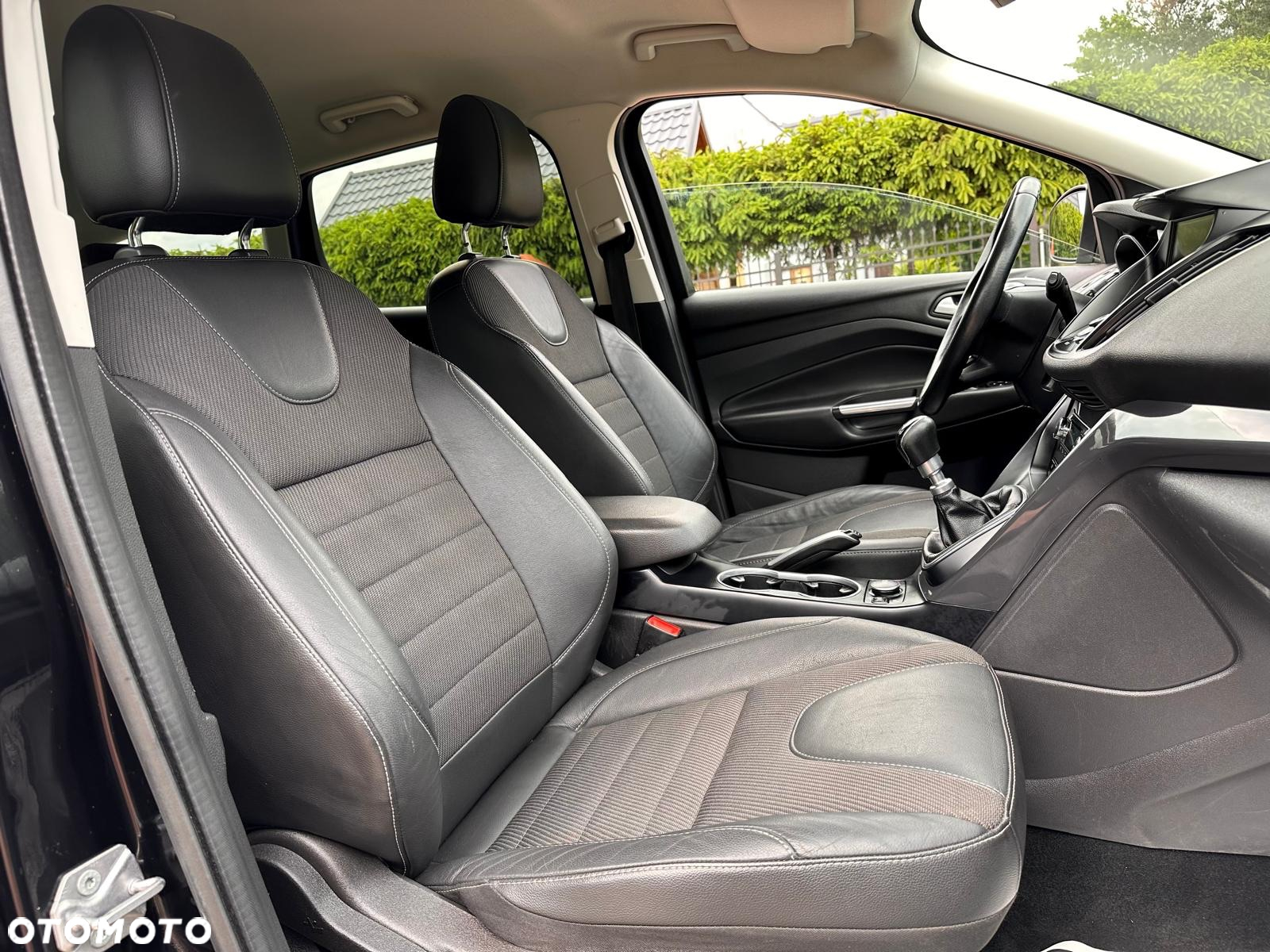 Ford Kuga 2.0 TDCi AWD Titanium - 15
