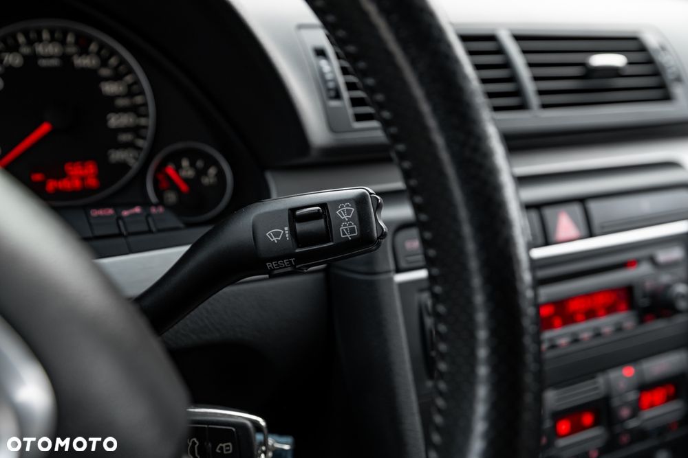 Audi A4 Avant 1.8 T quattro - 33