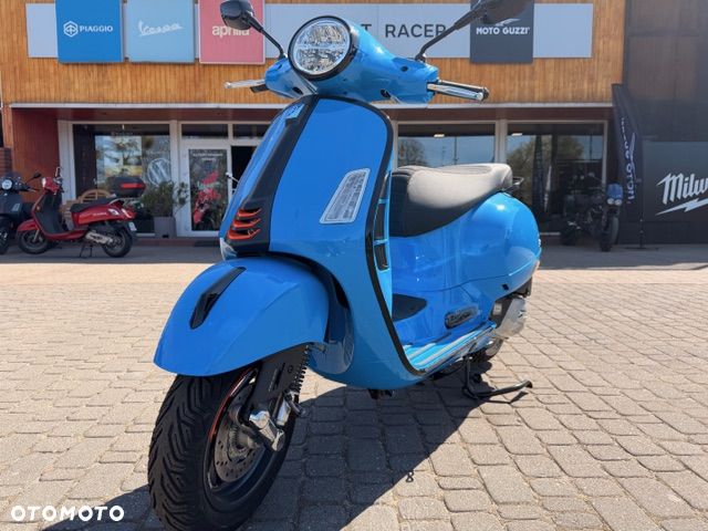 Vespa GTS - 2