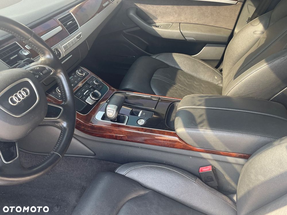 Audi A8 4.2 FSI Quattro - 9