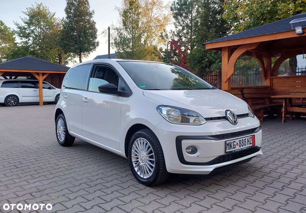 Volkswagen up! black - 17