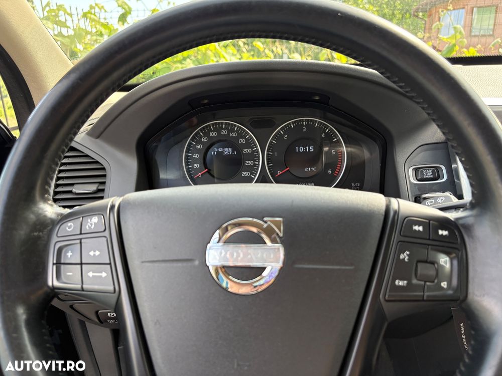 Volvo XC 60 2.4D AWD Momentum - 15