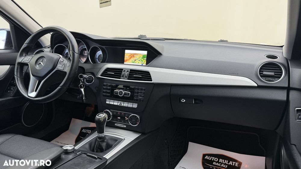 Mercedes-Benz C - 13