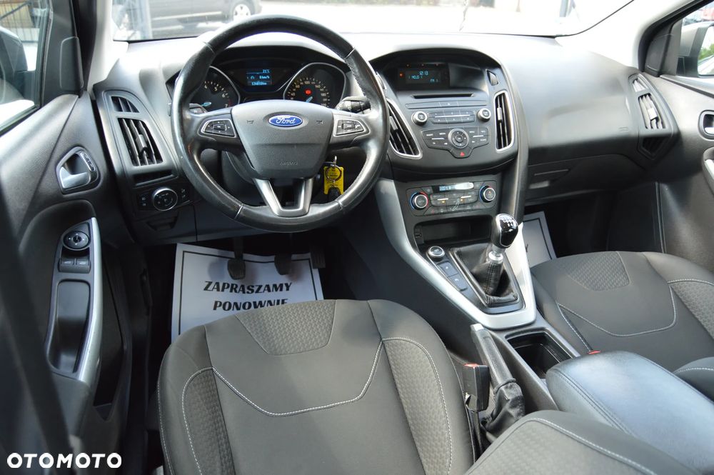 Ford Focus - 36
