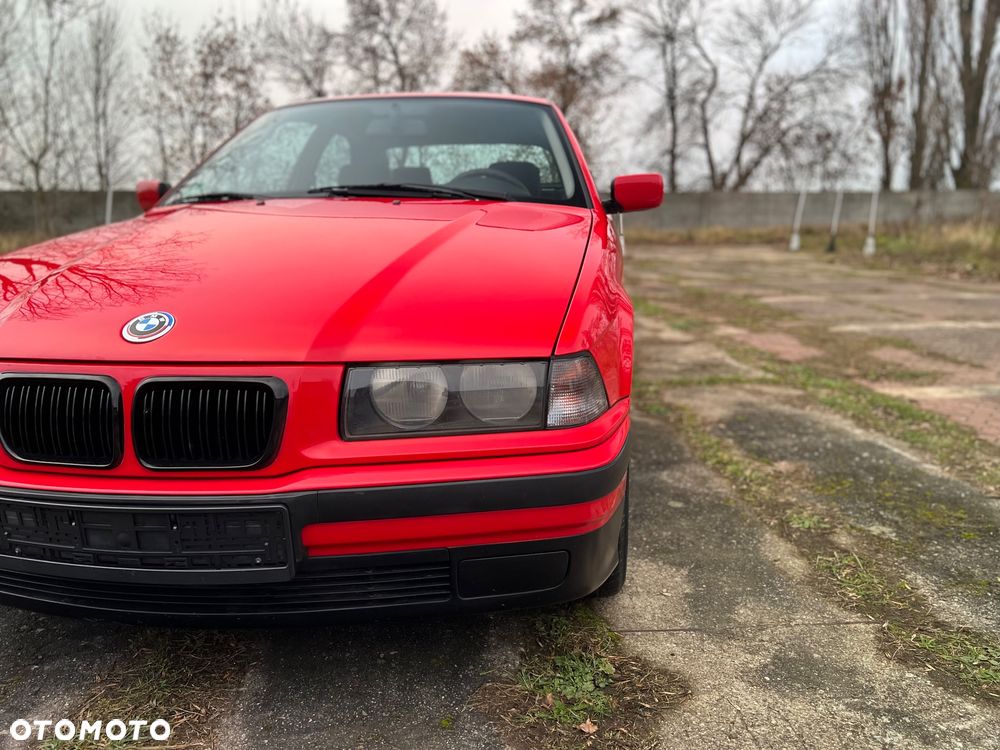 BMW Seria 3 316i - 11