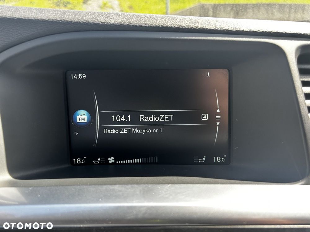 Volvo V60 Cross Country - 26