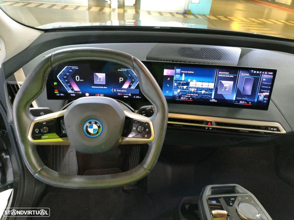 BMW iX xDrive 40 - 9