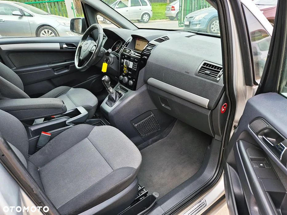 Opel Zafira 1.8 Family Plus - 35