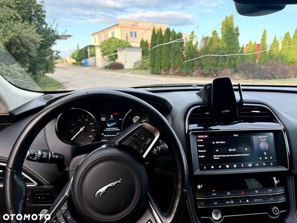Jaguar F-Pace 2.0 i4D AWD R-Sport - 8
