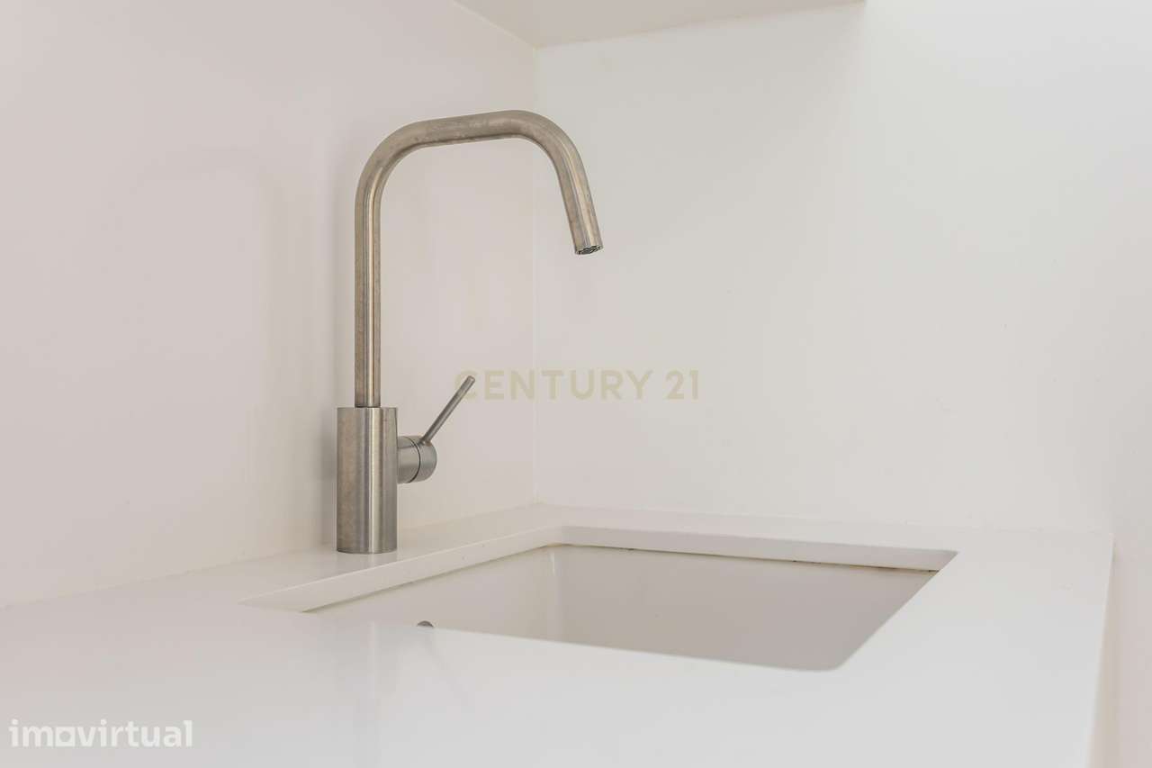 Apartamento T2 para arrendamento junto à Baía do Seixal - Grande imagem: 4/31