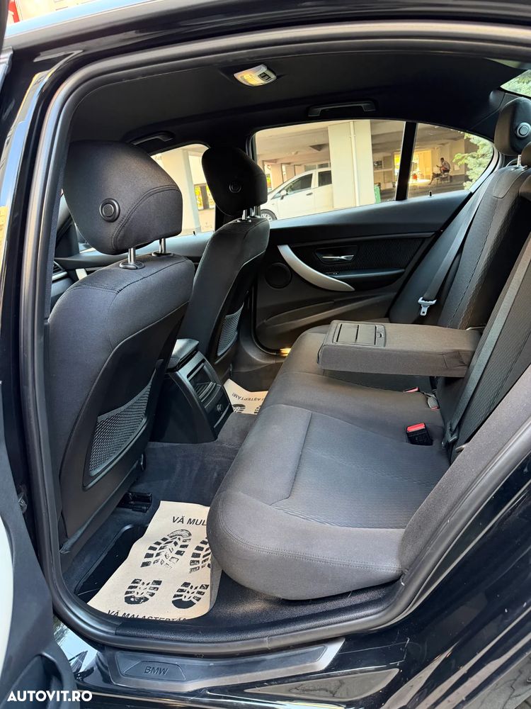 BMW Seria 3 318d - 6