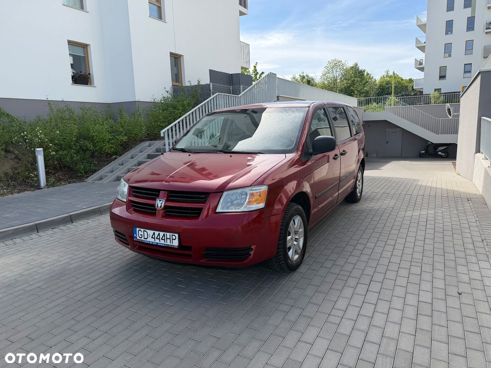 Dodge Caravan - 1