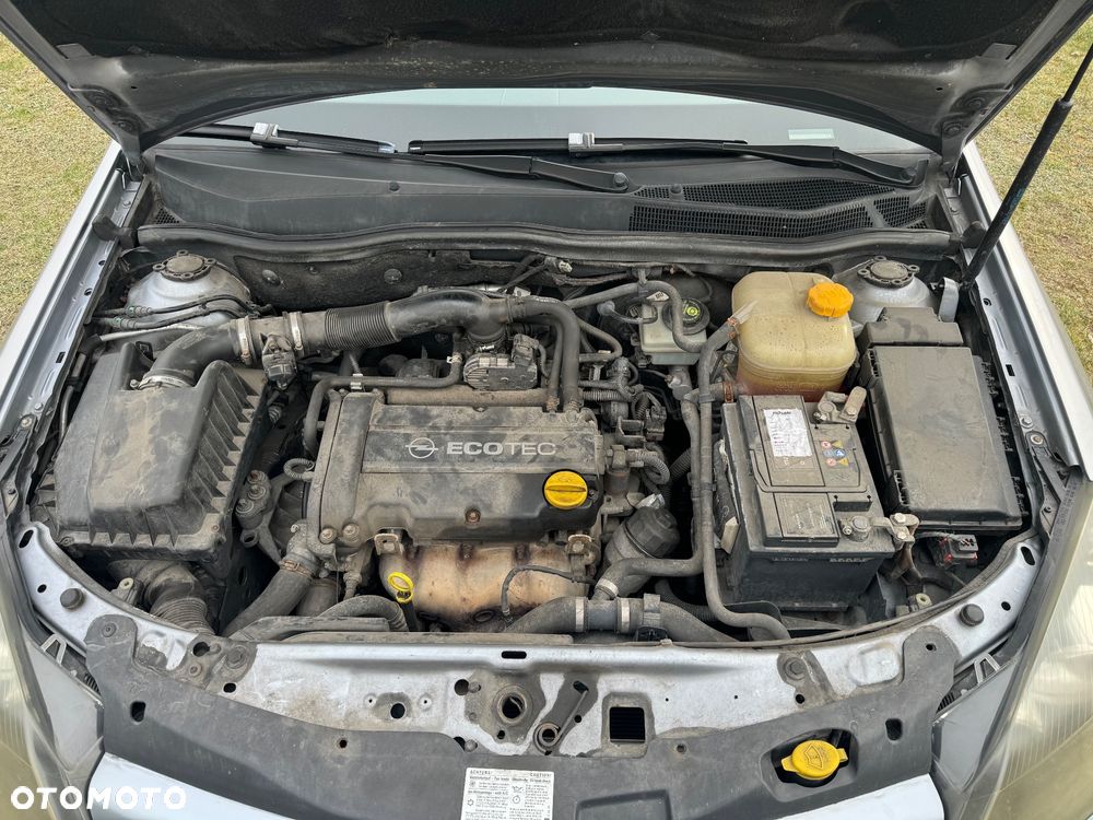 Opel Astra 1.4 Essentia - 14