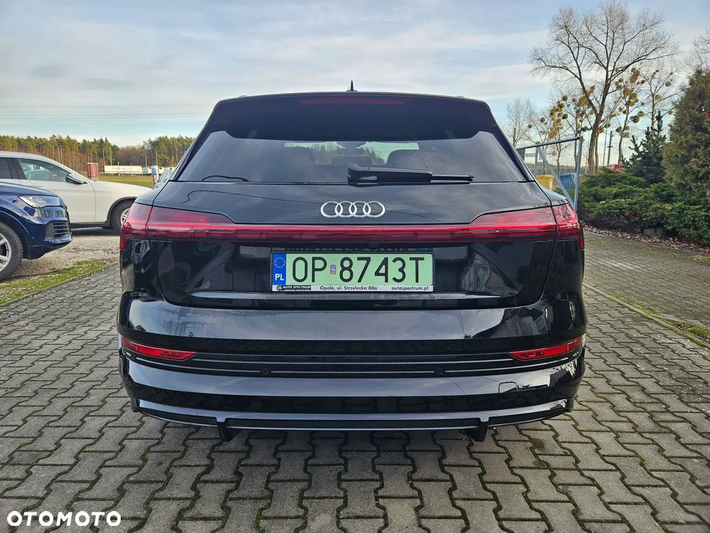 Audi e-tron 50 Quattro - 8