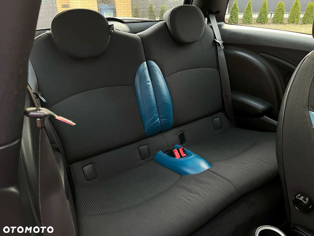 MINI Cooper Seven - 10