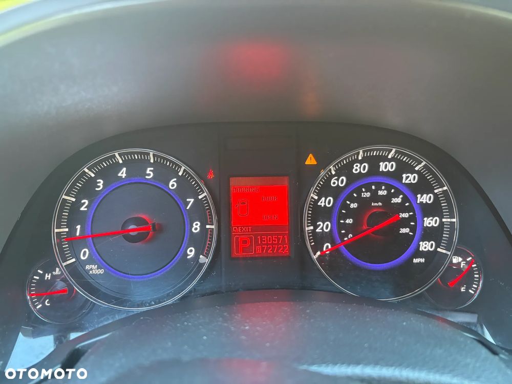 Infiniti FX - 14