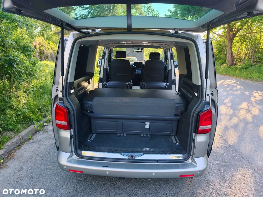 Volkswagen Multivan - 20