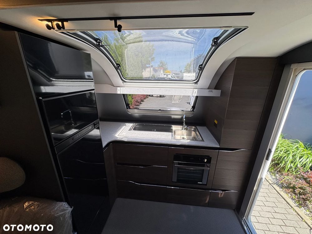 Adria ALPINA 663 HT - 13