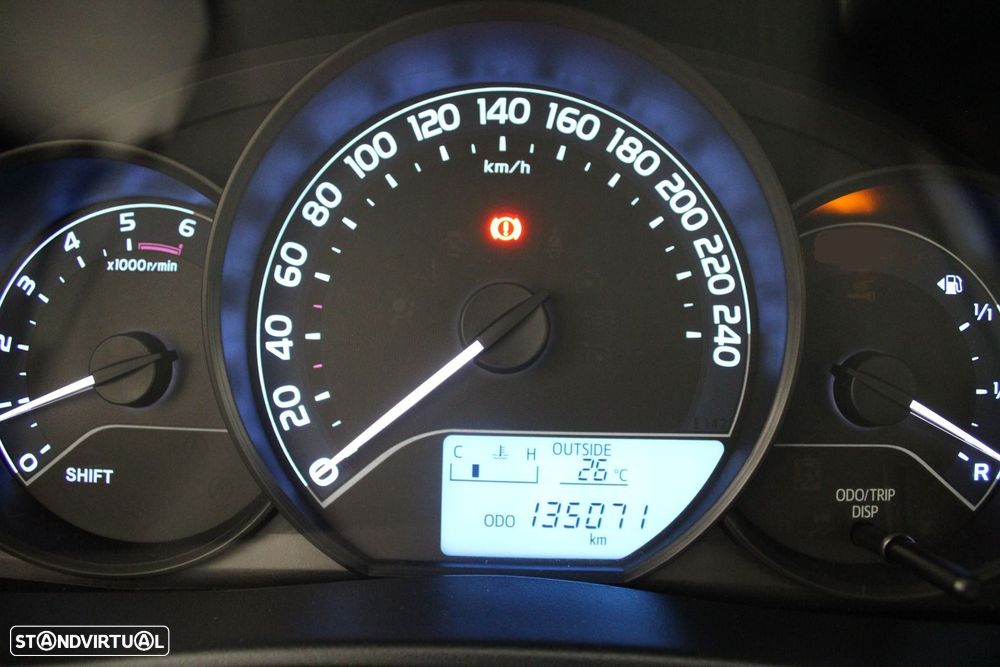 Toyota Auris 1.4 D-4D ACtive - 24