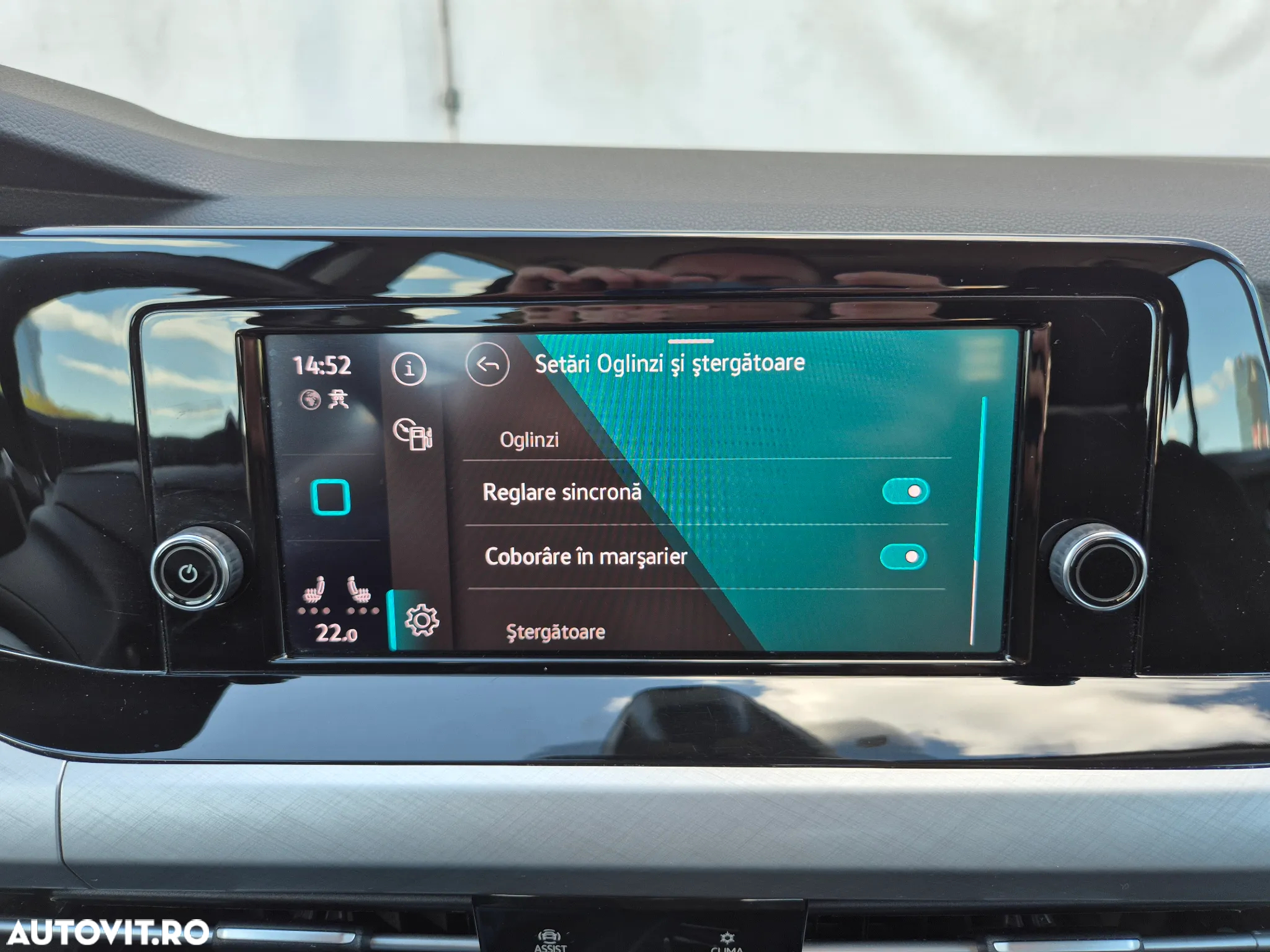 Volkswagen Golf 1.0 eTSI DSG MHEV Life - 26