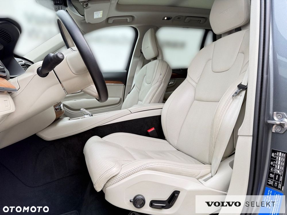 Volvo XC 90 - 11