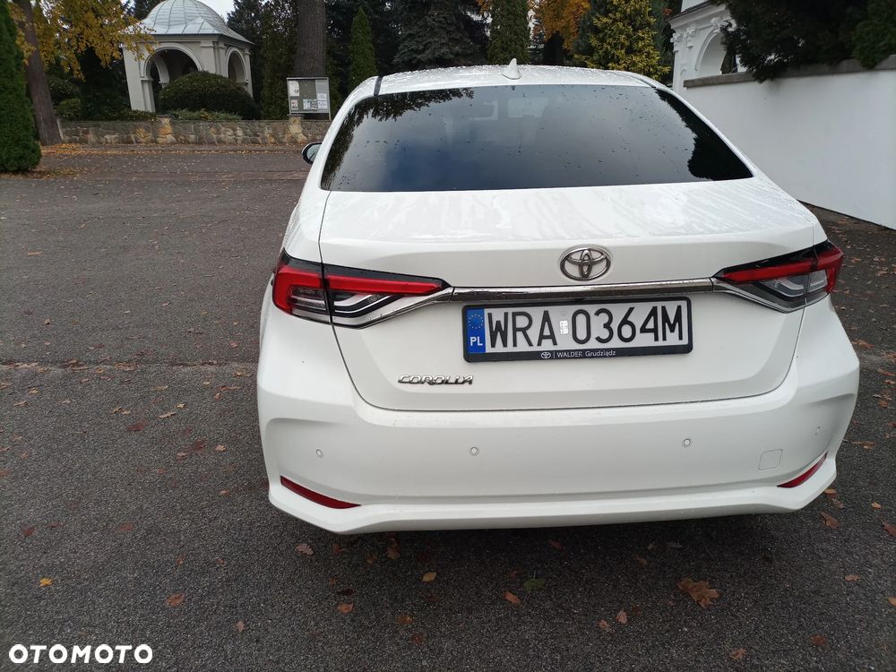 Toyota Corolla - 4