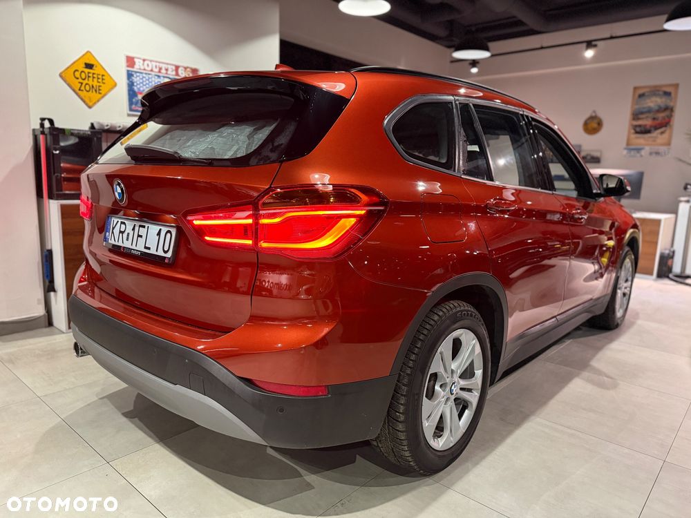 BMW X1 sDrive18i Advantage - 9