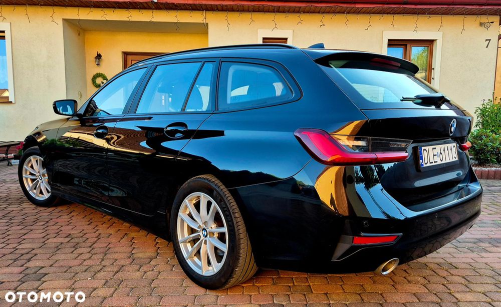 BMW Seria 3 320d Edition Luxury Line Purity - 9