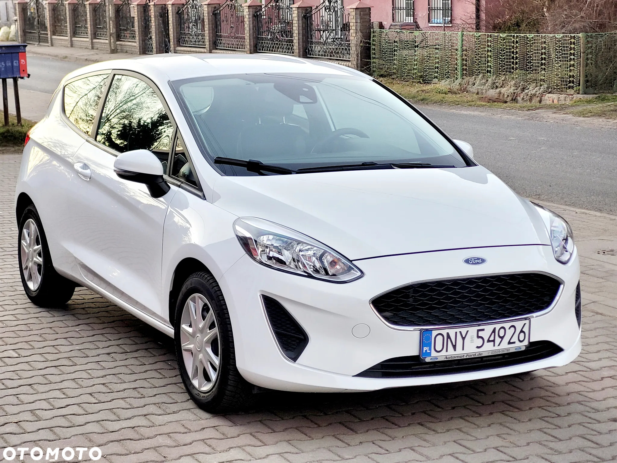 Ford Fiesta 1.1 COOL&CONNECT - 2