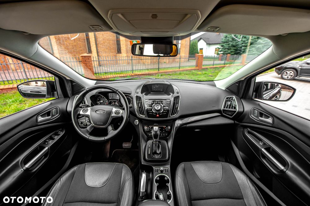 Ford Kuga 1.6 EcoBoost 4x4 Titanium - 23