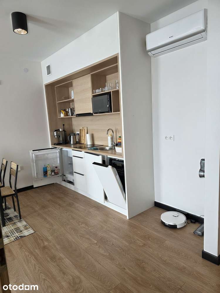 Do wynajęcia 2 pokoje, 49 m², ul. Zamoyskiego 37 (Metro, Stadion)