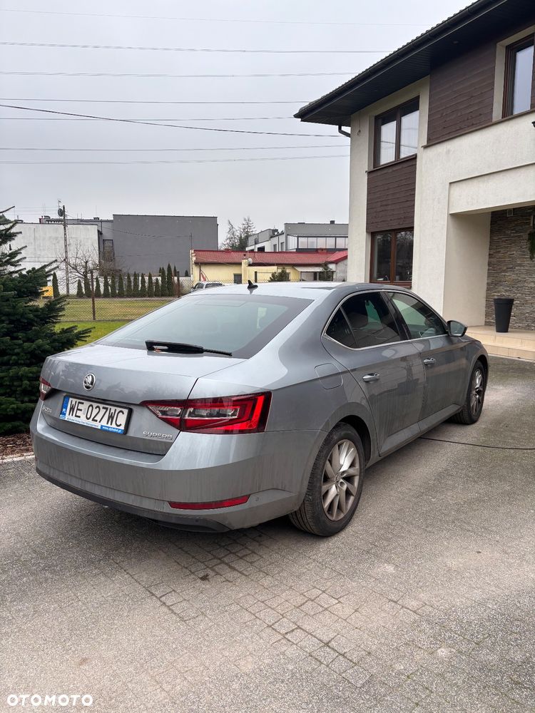 Skoda Superb 1.5 TSI Style DSG - 5