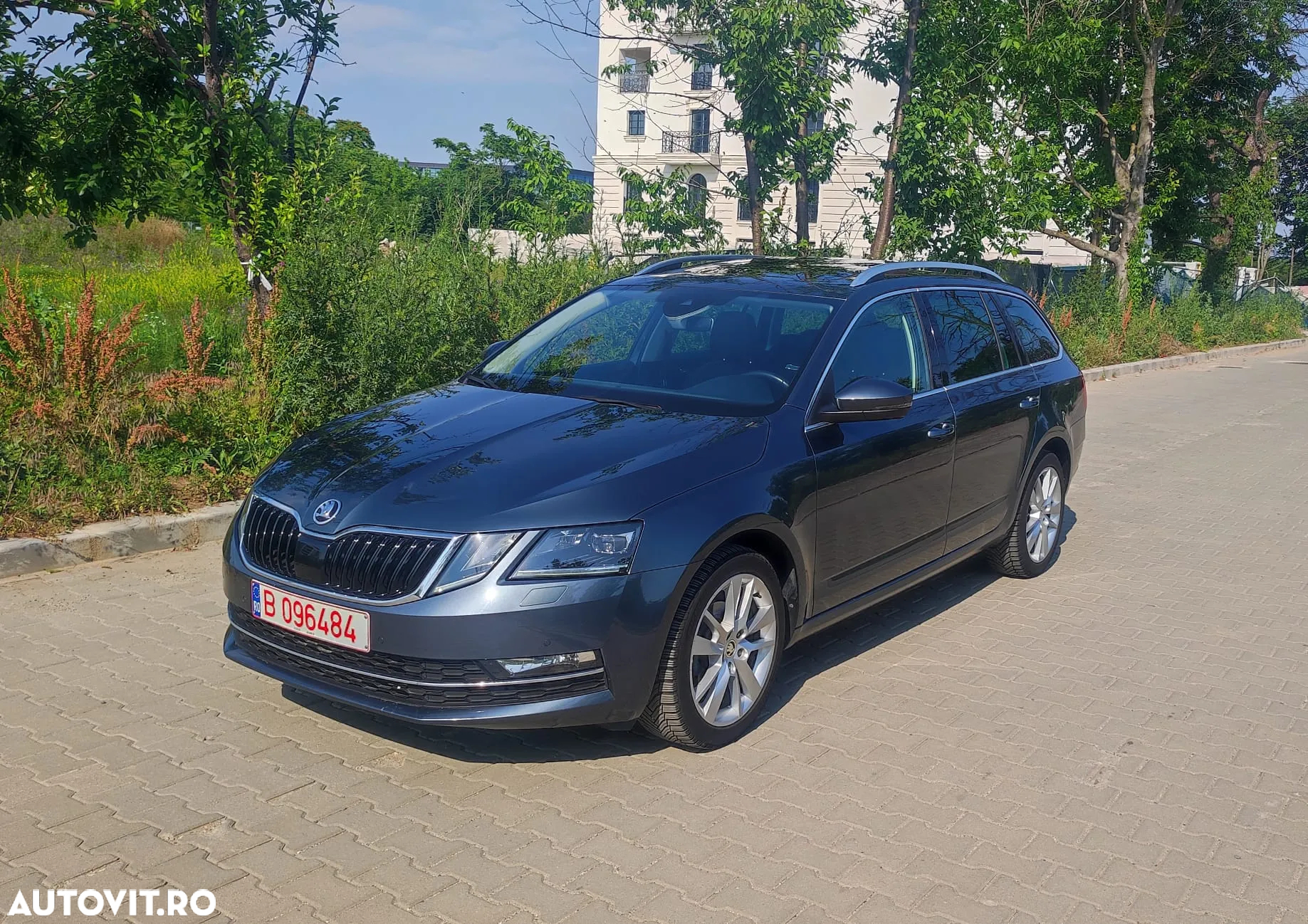 Skoda Octavia Combi Diesel 1.6 TDI Style - 8