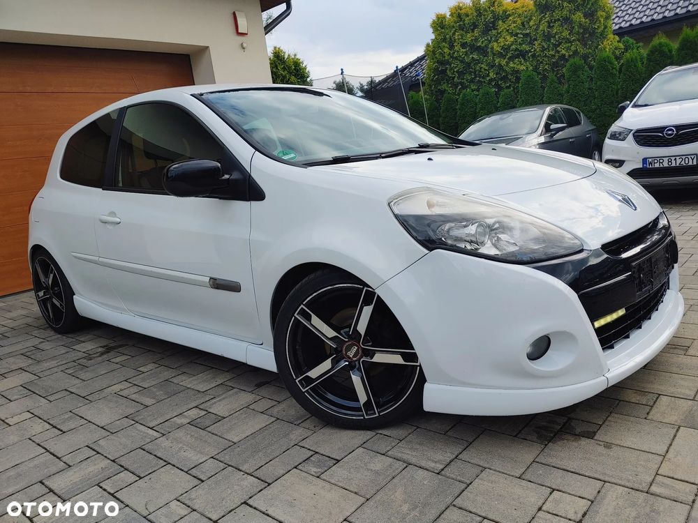 Renault Clio 1.6 16V GT - 32