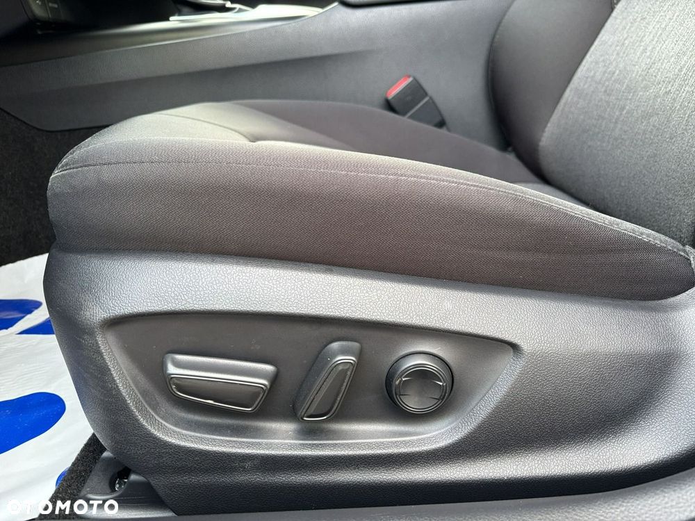 Toyota Camry - 13