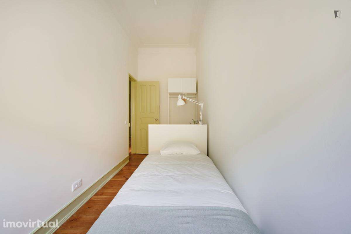 Quarto - localizado em Alcântara Lisbon - Grande imagem: 4/33