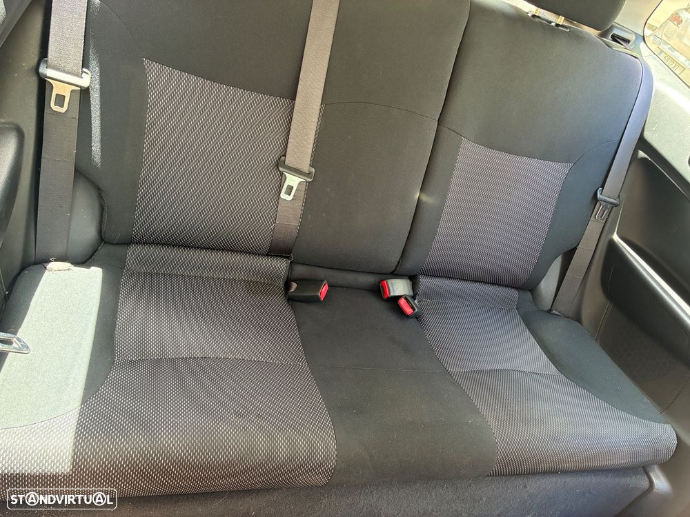 Honda Civic 1.4 LS - 9