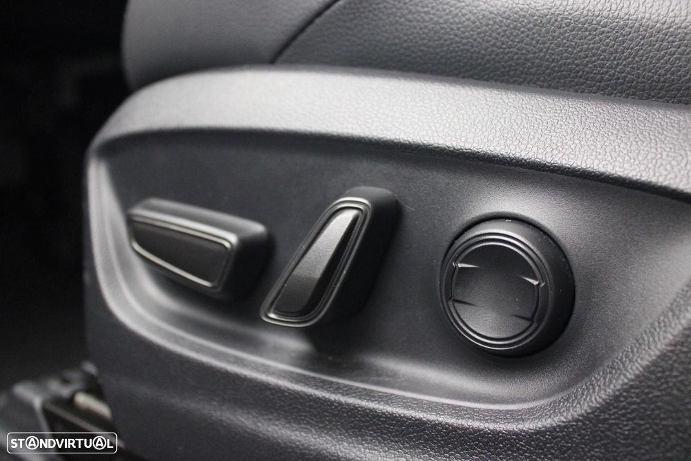 Toyota bZ4X 71,4 kWh Exclusive - 34