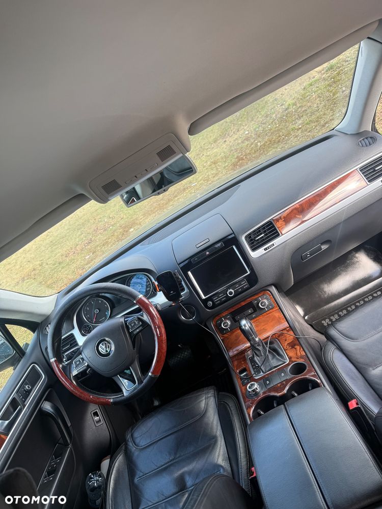 Volkswagen Touareg 3.0 V6 TDI BMT - 12