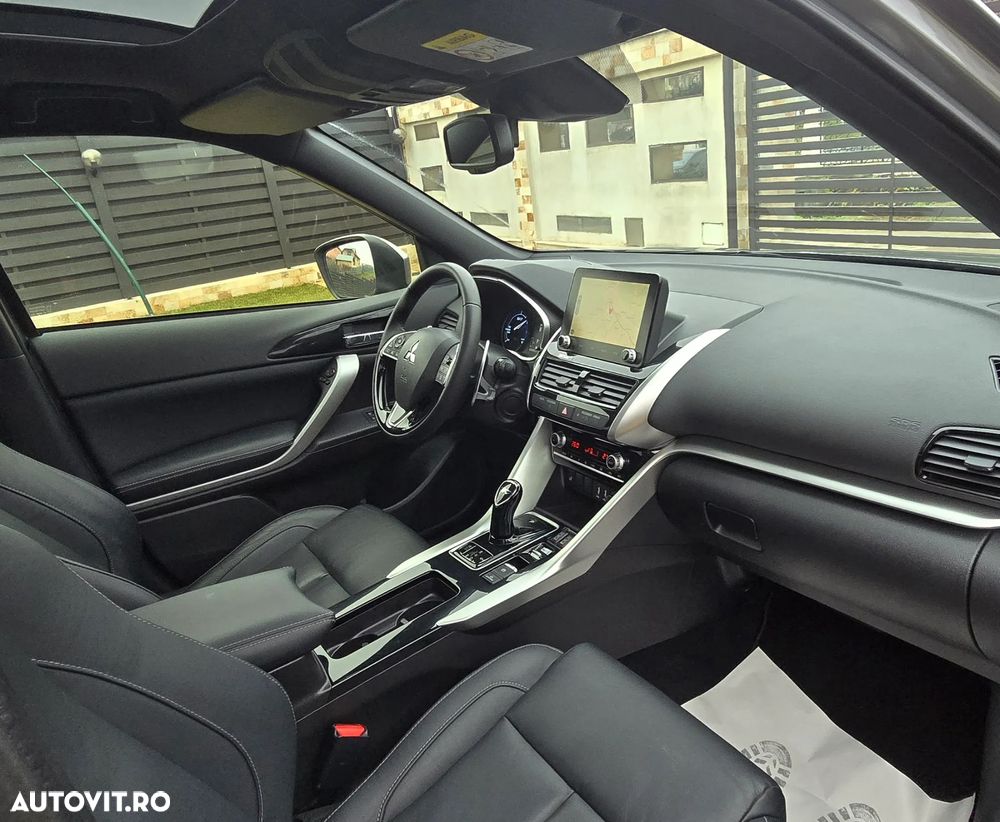 Mitsubishi Eclipse-Cross Plug-In Hybrid 4WD Plus Select - 14