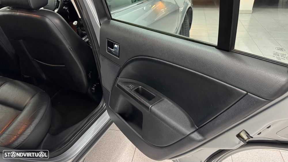 Ford Mondeo 2.0 TDCI Ghia Executive - 29